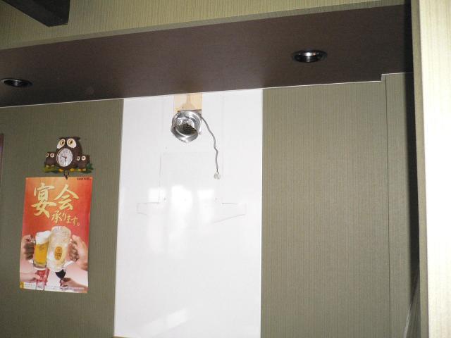 群馬館林　店舗キッチン換気扇取り外し完了